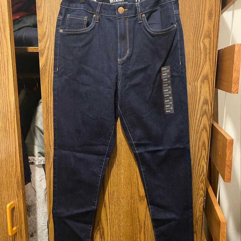 Skinny jeans